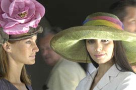 Hutmode cpd woman man 2003