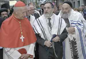 Kardinal Etchegaray mit Rabbinern